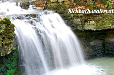 Rickbach waterval bij de Patensteig in het Extertal